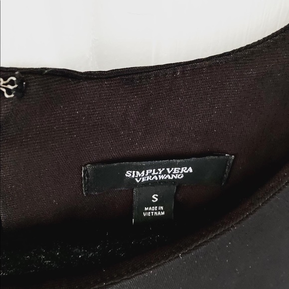 Business or leisure jumpsuit! Black with white pinstripe detailing! - Picture 4 of 4